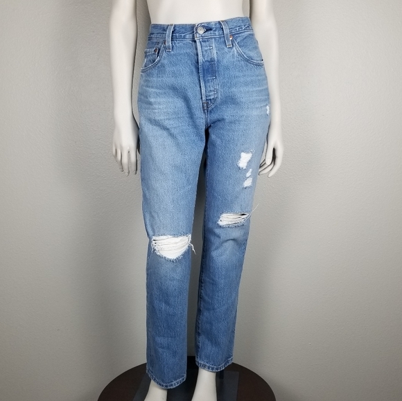 Levi's 501 Original Fit Rigid Denim Jeans in Athens Crown Medium Wash Size 28x30 - Picture 4 of 16